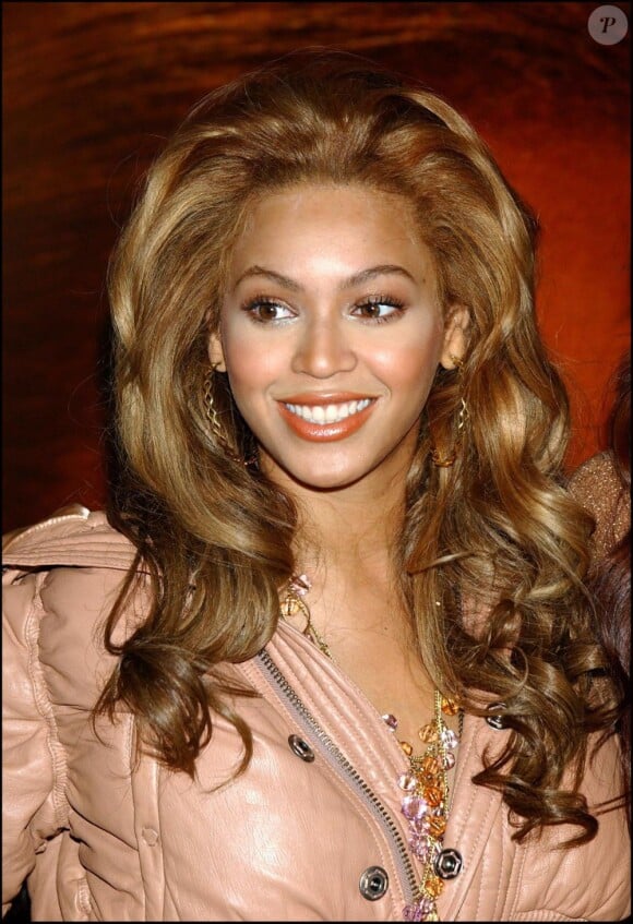 Beyoncé à l'époque de son triomphe avec les Destiny's Child. 2004