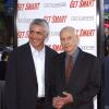 Alan Arkin et son fils Adam Arkin au Mann's Village Theatre de Los Angeles le 16 juin 2008