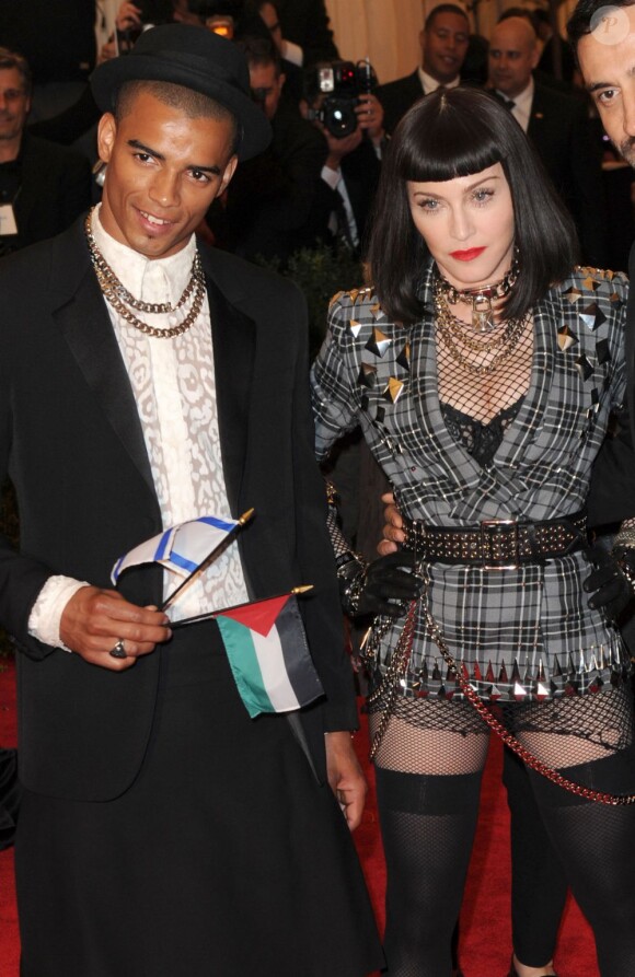 Madonna et Brahim Zaibat au MET Ball 2013, au Metropolitan Museum of Art, à New York le 6 mai 2013.