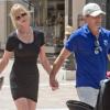 Antonio Banderas et sa femme Melanie Griffith fêtent leur anniversaire à Marbella, le 9 août 2013. Antonio a fêté ses 53 ans et Melanie son 56e anniversaire. Le couple s'est rendu dans une bijouterie et Antonio en est ressorti avec un cadeau.