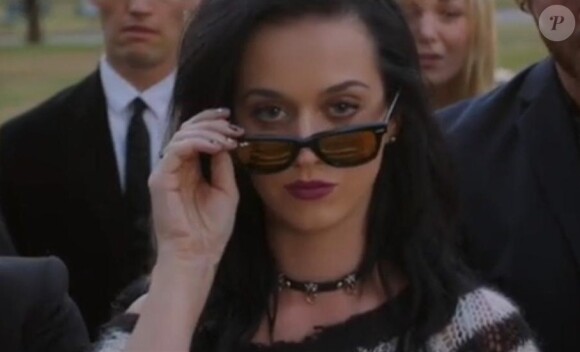 Katy Perry dans le teaser de son prochain single, Roar disponible dès le 12 août prochain et extrait de son album à paraître, Prism.