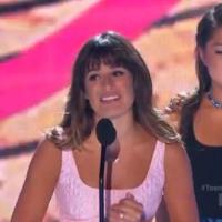 Lea Michele aux Teen Choice Awards 2013 : ''Je voudrais dédier ce prix à Cory''