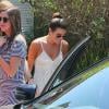 Lea Michele sort de chez des amis à Los Angeles, le 11 août 2013.