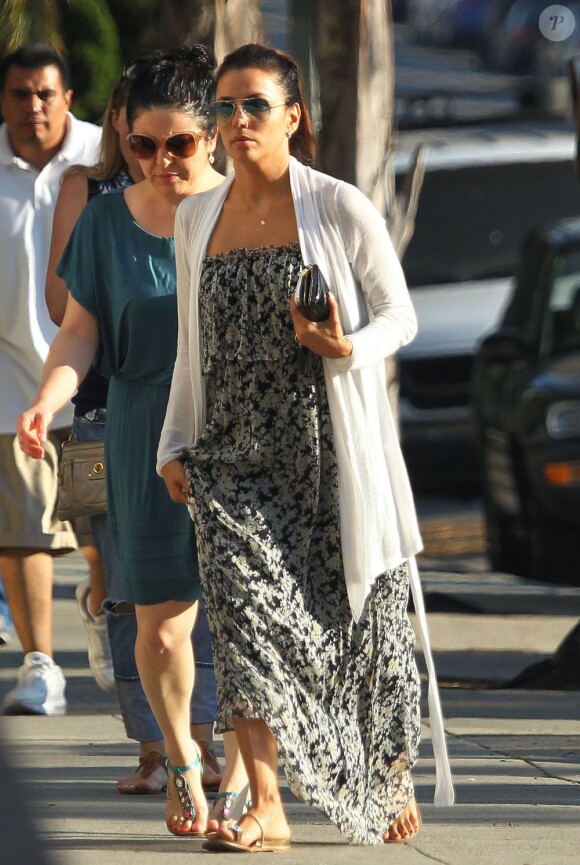Exclusif - La jolie Eva Longoria s'est rendue à l'église où elle a rencontré Amaury Nolasco, à North Hollywood, le 17 août 2013.