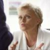 Muriel Robin dans la série Y'a pas d'âge. Premier épisode diffusé le lundi 2 septembre sur France 2.