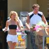 David Hasselhoff (60 ans) et sa compagne Hayley Roberts (33 ans) à Los Angeles, le 16 août 2013.