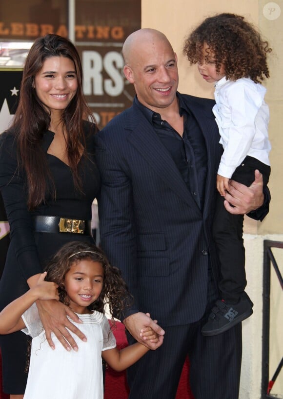 Vin Diesel, sa compagne Paloma Jimenez, sa fille Hania Riley sur le Walk of Fame, à Los Angeles, le 26 août 2013.