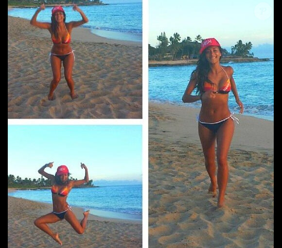 Nicole Scherzinger en bikini sur une plage d'Hawaï, le 28 août 2013.