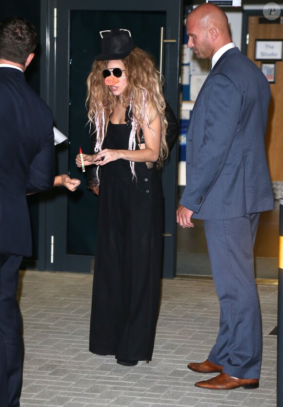 Lady GaGa à Londres, le 30 août 2013, sortant d'un studio d'enregistrement.