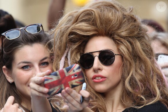 Lady GaGa quittant son hôtel à Londres le 30 août 2013.