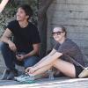 Amanda Seyfried et Justin Long se promènent avec un joli chien (celui d'Amanda) à Los Angeles, le 31 août 2013 : le début d'une idylle ?