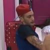 Julien (SS6) et Alexia dans Secret Story 7, le dimanche 1er septembre 2013.