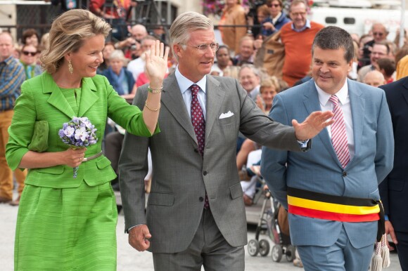 Le roi Philippe et la reine Mathilde de Belgique assistaient le 1er septembre 2013 à la Cavalcade d'Hanswijk, commémoration de la Vierge Marie à Malines. Leur première sortie officielle depuis l'intronisation du nouveau roi des Belges le 21 juillet.