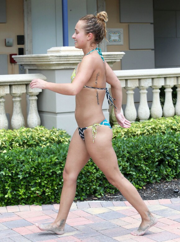 Hayden Panettiere se baigne pendant le week-end du Labor Day à Miami, le 1er septembre 2013.