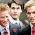 Mariage d'Edward van Cutsem, fils du grand ami du prince Charles Hugh van Cutsem, et Lady Tamara Grosvenor en 2004. La reine Elizabeth II, le duc d'Edimbourg ainsi que les princes William et Harry y assistaient. 