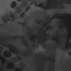 Alexia tombe à nouveau dans les bras de Vincent (Secret Story 7 - quotidienne du mercredi 4 septembre 2013)