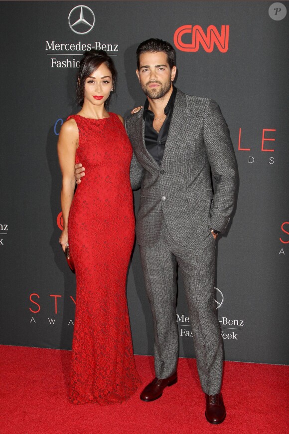 Cara Santana et son fiancé Jesse Metcalfe assistent à la cérémonie des Style Awards au Lincoln Center. New York, le 4 septembre 2013.