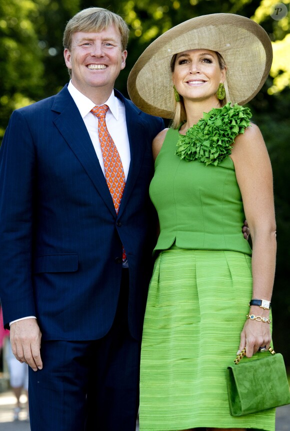 Le roi Willem-Alexander des Pays-Bas, ici avec sa femme la reine Maxima au Palais Het Loo le 5 septembre 2013, a été fait membre honoraire du CIO le 8 septembre 2010, après avoir démissionné de ses fonctions suite à son intronisation.