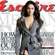 Megan Fox victime de Photoshop en couverture d'Esquire
