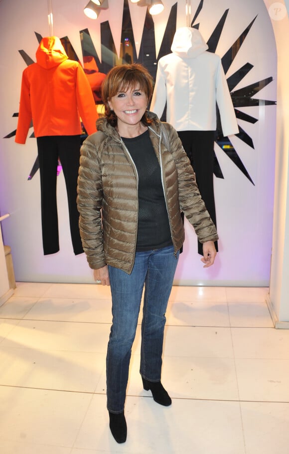 Liane Foly aux Vendanges Montaigne 2013 lors de son arrivée à la boutique Courrèges