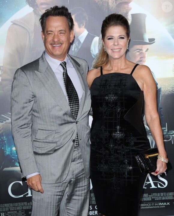 Tom Hanks avec son épouse Rita Wilson à l'avant-première du film "Cloud Atlas" à Hollywood, le 24 octobre 2012.