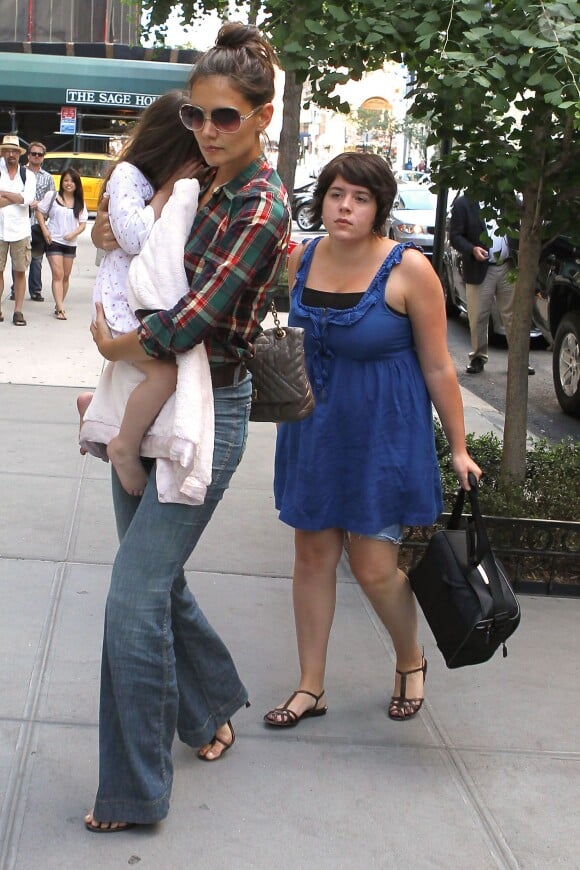 Isabella Cruise, Katie Holmes et Suri Cruise à New York, le 21 juin 2010.
