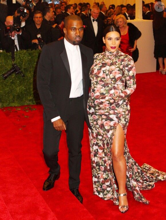 Kanye West et Kim Kardashian à la soirée "Punk: Chaos to Couture' Costume Institute Benefit Met Gala", à New York, le 6 mai 2013.