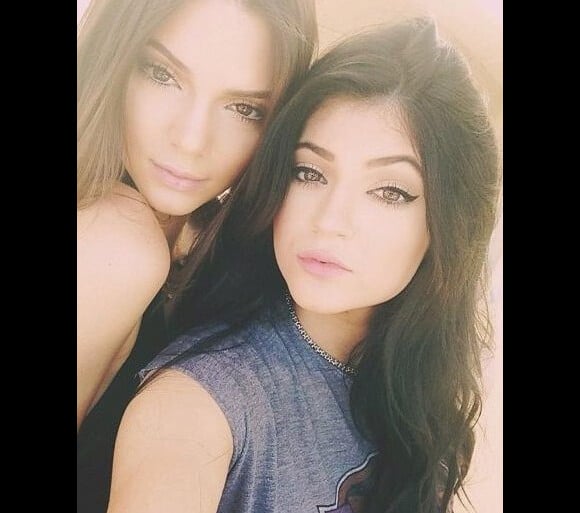 Kendall Jenner et Kylie Jenner restent unies malgré la grave maladie de leur père, Kris Jenner.