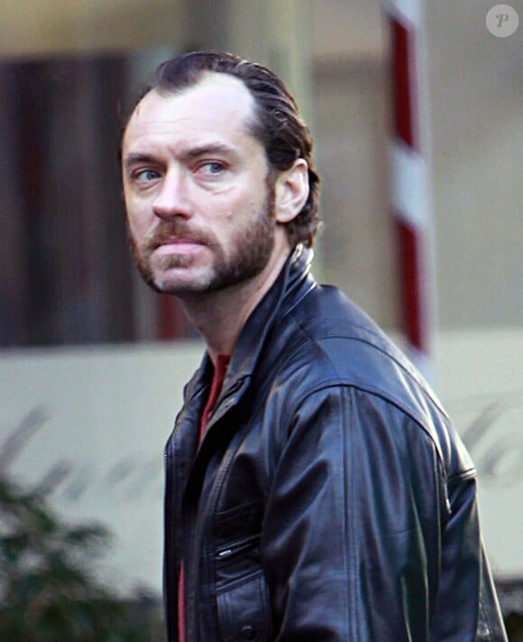 Jude Law sur le tournage du film "Dom Hemingway" à Londres le 5 novembre 2012.