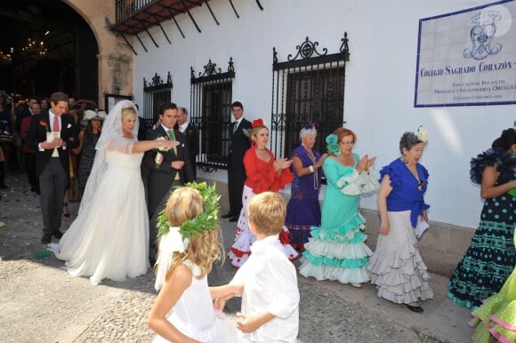 Ambiance andalouse garantie ! Mariage de Sophie de Schönburg-Gauchau, fille de la princesse Marie-Louise de Prusse et du comte Rudolf de Schönburg-Gauchau, avec Carles Andreu, le 15 septembre 2013 à Ronda, près de Marbella, en Andalousie.