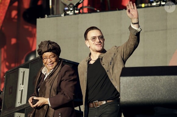 Bono et Ellen Johnson Sirleaf lors du Global Citizen Festival à Central Park, New York, le 28 septembre 2013.