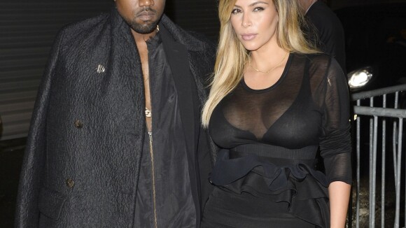 Kim Kardashian: En transparence au bras de Kanye pour l'incroyable show Givenchy