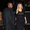 Kim Kardashian et Kanye West arrivent au défilé Givenchy à Paris le 28 septembre 2013