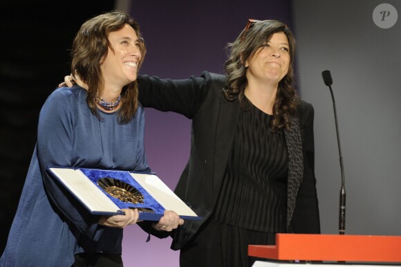 La réalisatrice de Pelo Malo, Mariana Rondon, lors de la remise des prix et la clôture du 61e festival de Saint-Sébastien (San Sebastian) en Espagne le 28 septembre 2013