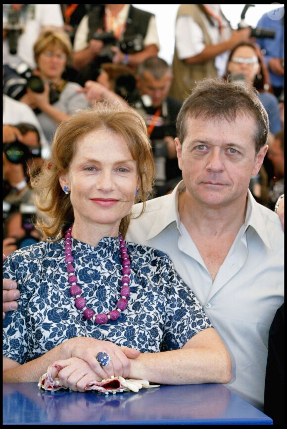 Isabelle Huppert et Patrice Chéreau lors du photocall du film Le Temps du loup au Festival de Cannes 2003