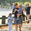 Jennifer Garner emmène ses enfants Violet, Sam et Seraphina à Central Park à New York, le 4 octobre 2013.