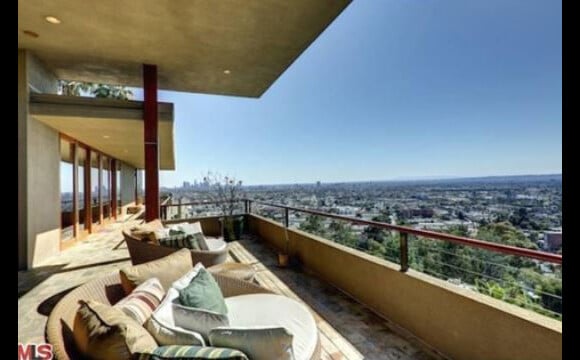 Zac Efron s'est acheté cette maison à Los Angeles, pour 3,9 millions de dollars.