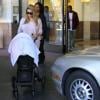 Kim Kardashian et Kanye West emmènent leur fille North chez le pédiatre à Beverly Hills, le 10 octobre 2013.