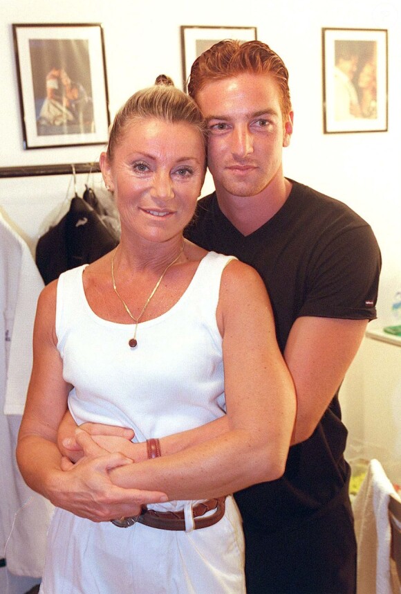 Sheila et son fils Ludovic au festival de Ramatuelle, archives août 1999.