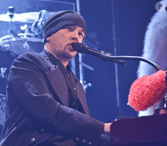 Le chanteur Pascal Obispo en concert pour sa tournée Millésimes au Colisée de Roubaix, le 22 mars 2013.