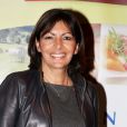Anne Hidalgo lors de la 2ème édition du Pot-au-feu des célébrités au restaurant le Louchebem, organisée par les Fédérations des Artisans Bouchers d'Ile-de-France à Paris le 17 octobre 2013