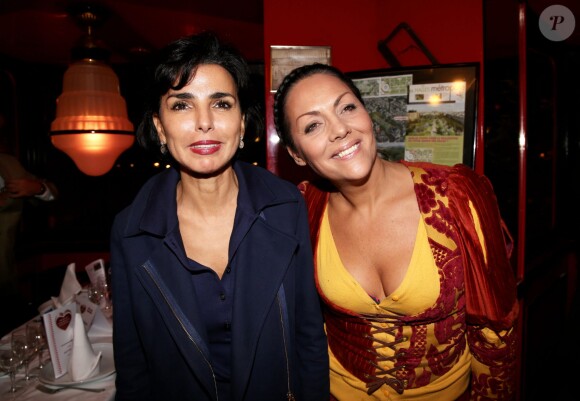 Rachida Dati et Hermine de Clermont-Tonnerre lors de la 2ème édition du Pot-au-feu des célébrités au restaurant le Louchebem, organisée par les Fédérations des Artisans Bouchers d'Ile-de-France à Paris le 17 octobre 2013
