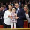 La princesse Victoria et la princesse Estelle de Suède assistaient avec le prince Daniel à la finale de l'Open de Stockholm le 20 octobre 2013. Le prince Daniel a remis le trophée à Grigor Dimitrov, qui a signé le premier succès de sa carrière pro en battant David Ferrer.