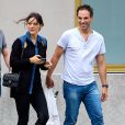 Katharine McPhee et son mari Nick Cokas quittent un restaurant à Los Angeles, le 6 octobre 2012.