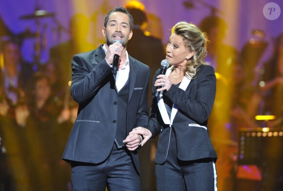 Emmanuel Moire et Sheila lors de la 28e édition des Victoires de la Musique au Zénith, le 8 février 2013.
