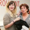 Daphné Bürki et Roselyne Bachelot à la vente aux enchères "Les femmes donnent aux femmes" au profit de l'Institut Curie à l'hôtel des ventes Drouot. Paris, le 22 octobre 2013.
