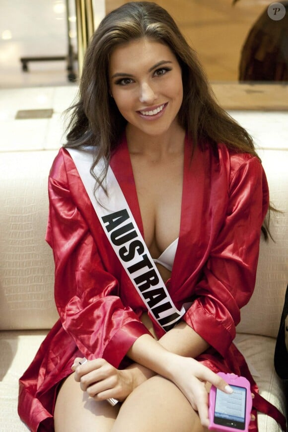 Olivia Wells ( Miss Australie) - Les candidates au concours Miss Univers à Moscou le 22 octobre 2013.