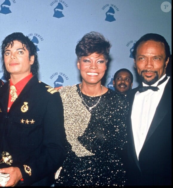 Michael Jackson, Dionne Warwick et Quincy Jones en mars 1987.