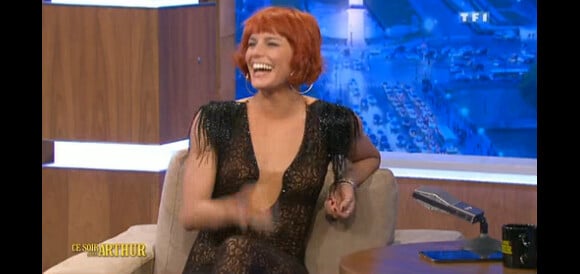 La danseuse Fauve Hautot a dansé un slow très hot avec Arthur dans "Ce soir avec Arthur", diffusé sur TF1 le 25 octobre.