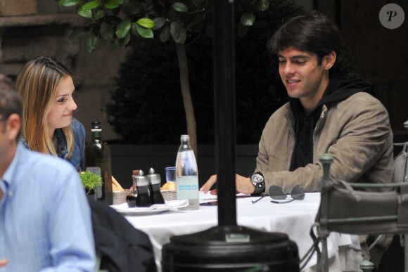 Kaka lors d'un dîner avec sa femme Caroline Celico à Milan, le 28 octobre 2013.